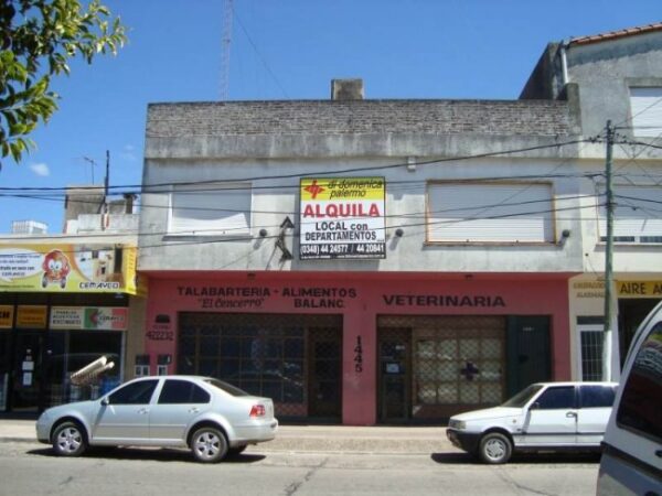 Venta locales Escobar con vivienda