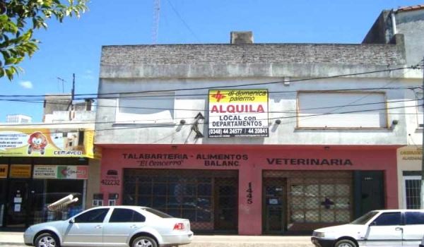 Alquiler 2 locales con oficinas en planta alta