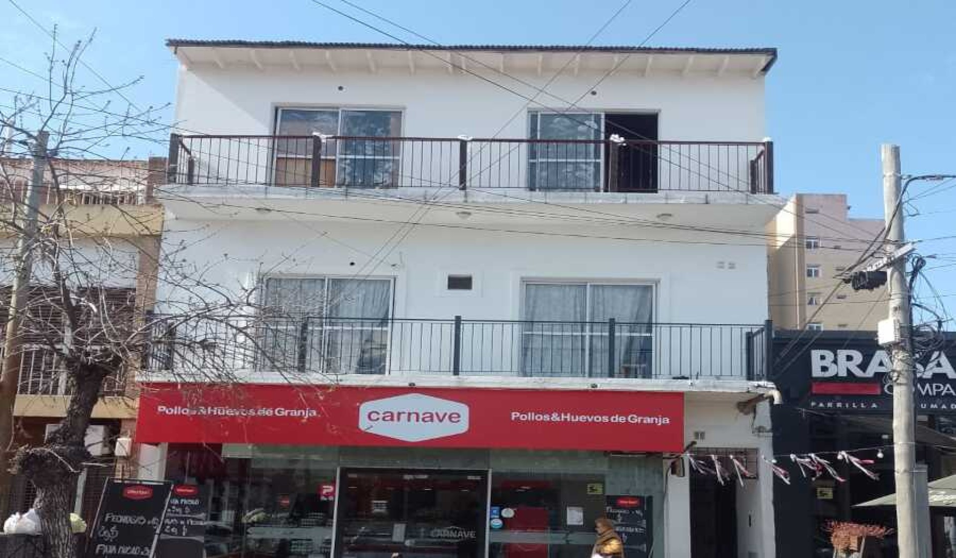 Departamento céntrico en Escobar con balcón y 2 ambientes en alquiler