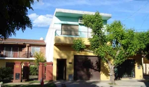 casas con dos locales en venta en Escobar centro
